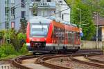 Der Alstom Coradia LINT 41 - Dieseltriebwagen 648 204 / 704 der DreiLnderBahn als RB 95 (Au/Sieg-Siegen-Dillenburg), fhrt am 11.05.2013 von Betzdorf/Sieg weiter in Richtung Siegen.