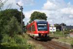 Seit dem Jahr 2000 sind die Triebwagen der Baureihe 648 in Schleswig-Holstein im Einsatz und prägen das Bild vom Nahverkehr im  Land zwischen den Meeren . Am 09.08.2008 verlässt ein Lint 41 als RB nach Kiel Hbf den Bahnhof von Gettorf.