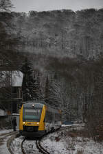 HLB 648 167 fhrt als RB93 nach Siegen Hbf in Vormwald ein.