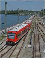 Der DB 650 103 und ein weiterer rangieren in Lindau Insel um als RB 92 nach Aulendorf bereit gestellt zu werden.