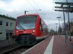 650 305-6 fhrt am Morgen des 10. Mrz 2007 in die S-Bahn Station Pforzheim Maihlden ein.