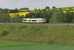 Agilis VT 650.737 ist auf der Relation Bad Steben - Hof - Marktredwitz unterwegs und hat das Tal der Saale verlassen und steurt dem Fichtelgebirge zu. Bahnstrecke 5050 Weiden - Oberkotzau bei Fattigau am 23.05.2017