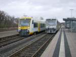Zwei Regioshuttle RS waren belegten am 2.12.07 gleich zwei Gleise im Alzeyer Bahnhof.