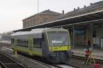 Probebetrieb mit dem neuen Agilis VT 650 704 in Hof Hbf am 15.02.2011: Der VT kommt von der Tankstelle und fhrt auf dem Lokverkehrsgleis zum Abstellplatz wo er bis zum frhen Abend stehen wird.