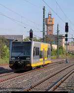 672 910 (DWA LVT/S) der Burgenlandbahn (DB Regio Südost) ist im Bahnhof Merseburg abgestellt und beginnt demnächst seine Fahrt als RB 16837 (RB78) nach Mücheln(Geiseltal) auf Gleis 4.
[10.5.2018 | 8:26 Uhr]