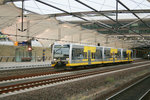 Auf Werkstattfahrt waren diese drei 672 der DB-Tochter Burgenlandbahn, angeführt von 672 903.
Die Aufnahme entstand im Bahnhof Leipzig / Halle Flughafen.
Aufnahmedatum: 03.12.2008