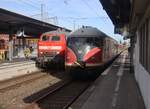 218 451 mit dem Rheingold und VT 12.5 am 26.10.2024 bei einem Zwischenstopp im Solinger HBF angetroffen 