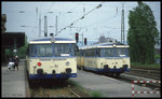 Am 13.5.1995 beherrschten noch Schienenbusse den Nahverkehr der Dürener Kreisbahn. VT 203 rechts und VT 251 links trafen sich dort gegen 14.00 Uhr 