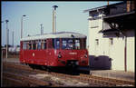 DR VT 171026 wartet im Bahnhof Oebisfelde am 16.9.1990 auf den nächsten Einsatz.