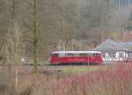 OBS 772 140 als RB 29890 von Katzhütte nach Rottenbach, am 16.03.2015 beim Halt in Obstfelderschmiede.