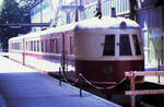 Der zuletzt als Regierungsdienstwagen der DDR eingesetzte 183 252 (ex VT 04 103b) noch in alter Lackierung zum ersten Mal im Westen, aufgenommen auf der EJA in Nürnberg am 14.07.1985. Inzwischen steht das Fahrzeug als VT 137 225 auf dem Museumsgleis des Hbf. Leipzig.