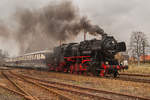 Der SVT 137 856 bei der Überführung von Delitzsch zum Dapfloktreffen nach Dresden .
Aufgenommen bei Deutschenbora am 01.04.2011 .