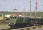 Nrnberg-Langwasser 1985.Parade der Zge,Zuglok E 04 20 vor dem Orientexpress.(Archiv P.Walter)