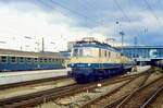 118 028, München Hbf., 19.05.1983.