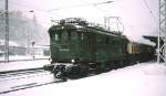 Am Neujahrtstag 1978 steht die 144 504-8 abfahrtbereit in Berchtesgaden.