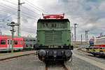 Frontalansicht auf die Museumslok 144 001, aufgenommen am 25.04.2017 im DB Museum Nürnberg.