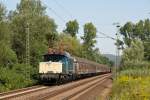 Die 194 178-0 zieht am 18/08/2011 den Henkelzug Richtung Sden. Hier aufgenommen bei Unkel.