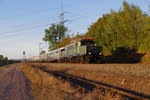 Zu Ivie´s s/w Foto steuere ich noch eine Farbvariante bei. E-94 088 Classic Courier Trier - Stuttgart / Ein Krokodil auf Reisen! Im Abendlicht kommt der Classic Courier gezogen von E 94 088 durch Ensdorf Saar. Der Sonderzug ist auf dem Rückweg nach Stuttgart und kommt aus Trier. Bahnstrecke 3230 Saarbrücken - Karthaus am 24.09.2016 - Danke an den Lokführer für den Begrüßungspfiff!