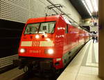 DB 101 048-7 + 101 136-0 mit dem IC 2079 nach Dresden Hbf und dem EN 477  Metropol  nach Budapest-Keleti pu, am 08.06.2017 in Berlin Hbf.