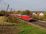 Die 101 024 mit einem RE nach München am 04.11.2017 unterwegs bei Fahlenbach.