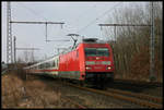 101010-7 durchfährt hier am 25.1.2005 den aufgelassenen ehemaligen Bahnhof Velpe bei Westerkappeln. Die Lok ist mit einem Intercity aus den Niederlanden nach Berlin unterwegs.