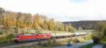 101 024 zieht einen ler sammt 185 174 ber die schwbische Alb bei Urspring (KBS 750 Stuttgart-Ulm). (Oktober 2007)