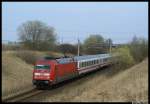 101 115 mit IC 2377 aus Binz nach Karlsruhe kurz vor Rostock am 05.04 (2)