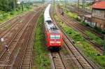 101 104 zieht am 04.07.09 den IC 2145 zum Hbf Halle(S), fotografiert am Rbf.