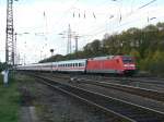 101 031-3 mit umgeleitetem InterCity in Kln Gremberg im Oktober dieses Jahr.