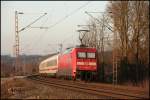 101 009 (9180 6101 009-9 D-DB) schiebt den IC 2045 durch die Ruhrwiesen in Richtung Dortmund. (28.01.2011)