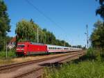 Am frhen Nachmittag des 20.07.2013 fahren 101 026-3 und 101 047-9 am Zugschluss, mit IC2287  Strelasund  von Ostseebad Binz nach Hamburg Hbf in den Bahnhof Ribnitz-Damgarten West ein! 