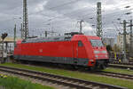 DB Lok 101 116-2 steht am 18.11.2024 auf einem Abstellgleis beim badischen Bahnhof.