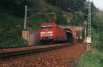 101 094-1 auf der Schwarzwaldstrecke zwischen Triberg und St.Georgen am 9.5.1999.