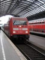 101 093-3 mit dem IC 437 in Kln HBF, 25. August 2008.