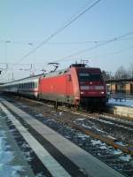 101 034 -7 zieht den IC 2101 nach Nrnberg.Karlsruhe 08.01.2009