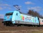  110 Jahre Vedes, Hier ist der Spaß am Zug  dafür wirbt die neu dekorierte 101 102-2. Aufgenommen am 23.02.2014 bei Herleshausen schiebend am IC 2159 nach Leipzig. 