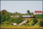 101 141-0 ist am 26.04.07 unterwegs mit IC 2069 von Karlsruhe Hbf nach Nrnberg Hbf, aufgenommen bei Goldshfe. Aufnahme mit Canon Eos 500, gescannt.