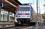 die Hertha 101 144 wartet auf Bahnsteig 1 des Bf Stralsund auf seine Ausfahrt am 18.10.09