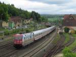 101 087-5  Packendes Sdafrika  schiebt am 21. Mai 2013 den IC 2208 durch Kronach.