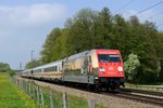 101 016 in der Werbebeklebung  packendes Südafrika  am 03. Mai 2013 vor dem EC 115 nach Klagenfurt. Aufgenommen am unter Eisenbahnfreunden bundesweit bekannten Bü Vogl.