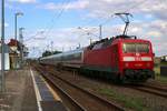 Nachschuss auf 120 118-5 DB als ca. 60 min verspäteter IC 1969 (Linie 50 MDV) von Düsseldorf Hbf nach Berlin Hbf (tief) bei der Durchfahrt des Bahnhofs Berga-Kelbra auf der Bahnstrecke Halle–Hann. Münden (KBS 590). [4.8.2017 - 17:09 Uhr]