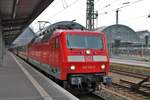 DB Fernverkehr 120 105-2 mit einen IC nach Hamburg Altona am 27.01.18 in Frankfurt am Main Hbf