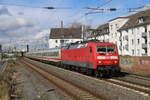 120 144 beförderte am 7.3.19 den IC2900 als Ersatzzug von Berlin nach Düsseldorf, sie ist einer der letzten  Zwanziger  in dem Bestand der Deutschen Bahn.