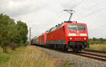 120 127 bespannte am 20.06.19 den PbZ von Berlin nach Leipzig. Mit 101 091 als Wagenlok und 5 Wagen am Haken rollte sie hier durch Greppin Richtung Bitterfeld.