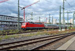 120 105-2 mit Schublok 120 150-8 DB als IC 2066 (Linie 61) von Nürnberg Hbf nach Karlsruhe Hbf, ersatzweise für einen IC2, erreicht Stuttgart Hbf auf Gleis 11.
(Smartphone-Aufnahme)
[30.9.2019 | 15:57 Uhr]