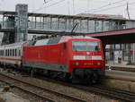 120 120 und 120 132 fuhren im Sandwich als IC 2266 um 14:04 Uhr in den Ulmer Hbf aus München kommend ein. Kurz darauf fuhren sie weiter gen Karlsruhe.