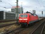 BR 120 108-2 mit IC 2228 von Nrnberg nach HH Altona bei  der Ausfahrt aus dem Dortmunder Hbf.