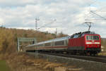 24. März 2009, IC 73926 München - Warnemünde, bespannt mit Lok 120 152, traf ich zwischen der Rodachbrücke und dem Übergang Unterlangenstädter Friedhof.