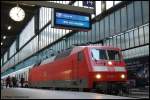 120 141-7 ist am Abend des 28.10.07 mit IC 2057 im Stuttgarter HBF angekommen. Der Zug endet in Stuttgart HBF.