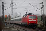 120 138-3 schiebt am 20.03.08 IC 2161 von Karlsruhe Hbf nach Nrnberg Hbf, aufgenommen bei Aalen-Hofen am Km 77,0 der Remsbahn (KBS 786).